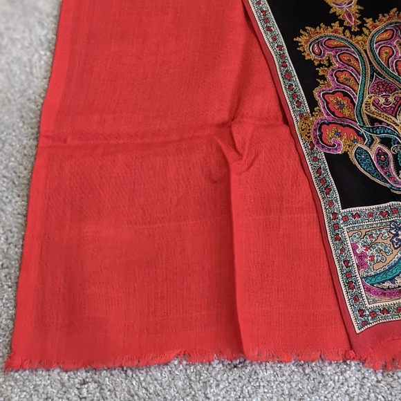 Oscar de la Renta paisley oblong silk scarf - Picture 2 of 5